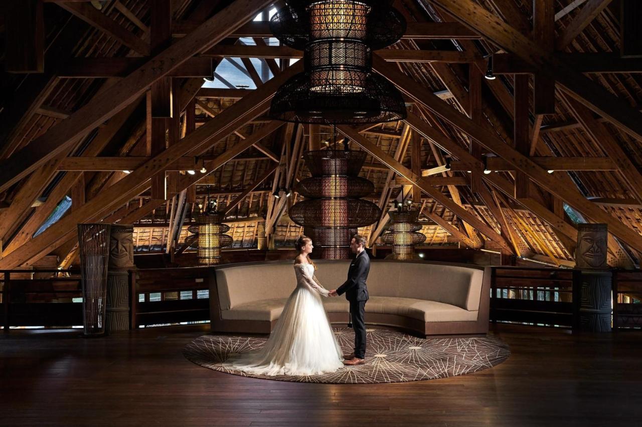 Sheraton New Caledonia Deva Spa & Golf Resort Bourail Exterior photo Wedding at the Four Seasons Resort